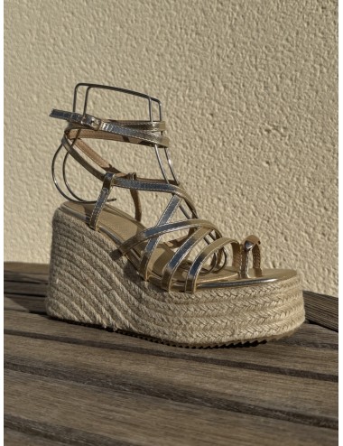 Sandalias con cuña y tiras Piras Gold