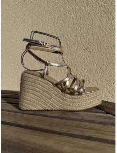 Sandalias con cuña y tiras Piras Gold