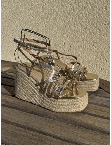 Sandalias con cuña y tiras Piras Gold
