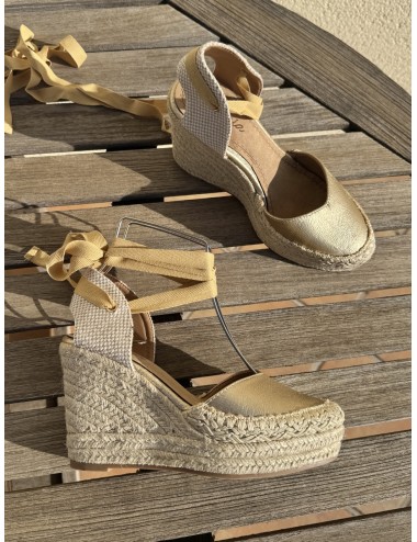 Cuñas de Esparto Atada en Pierna Cles Gold