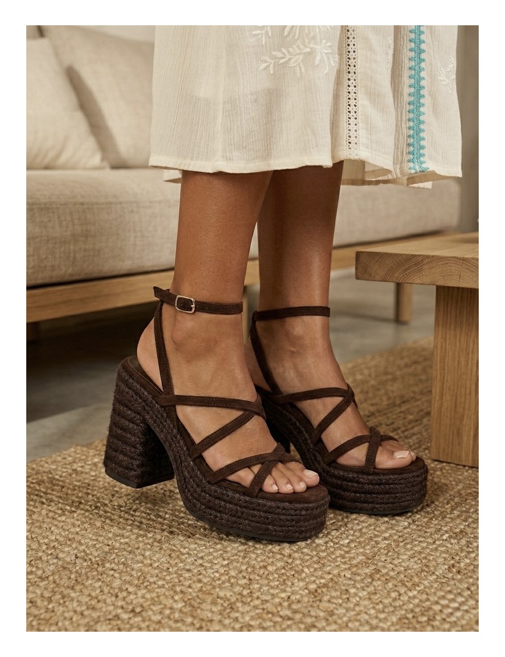 Sandalias de tacon y tiras Lula Brown