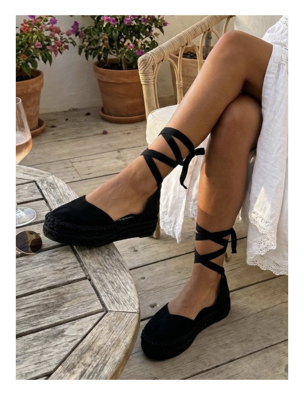 Alpargatas con cintas a la pierna Altara Noir