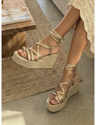 Sandalias con cuña y tiras Piras Gold
