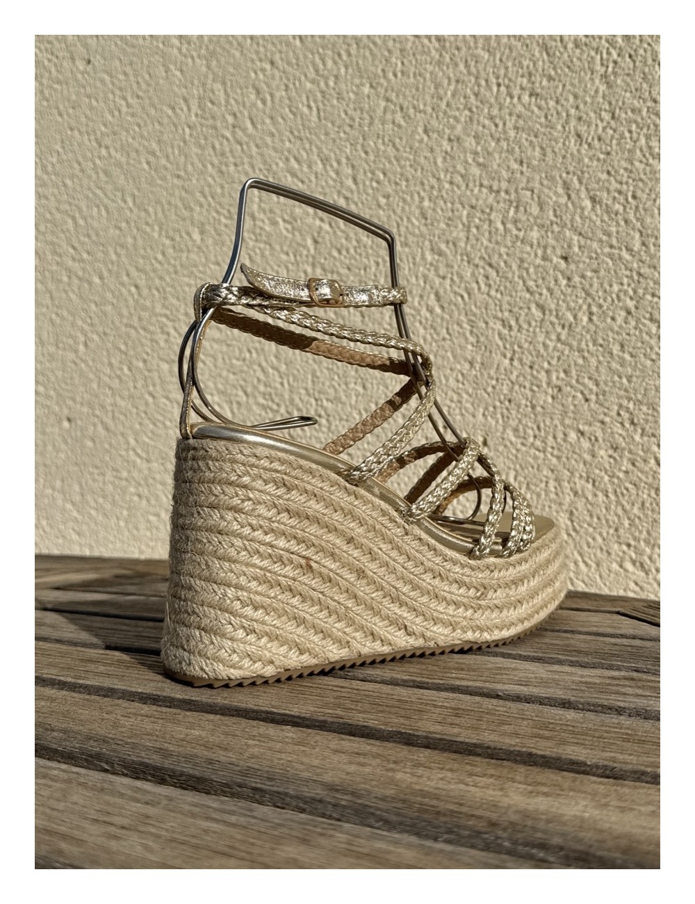 Cuñas de Esparto Altas con Tiras Trenzadas Pietri Gold