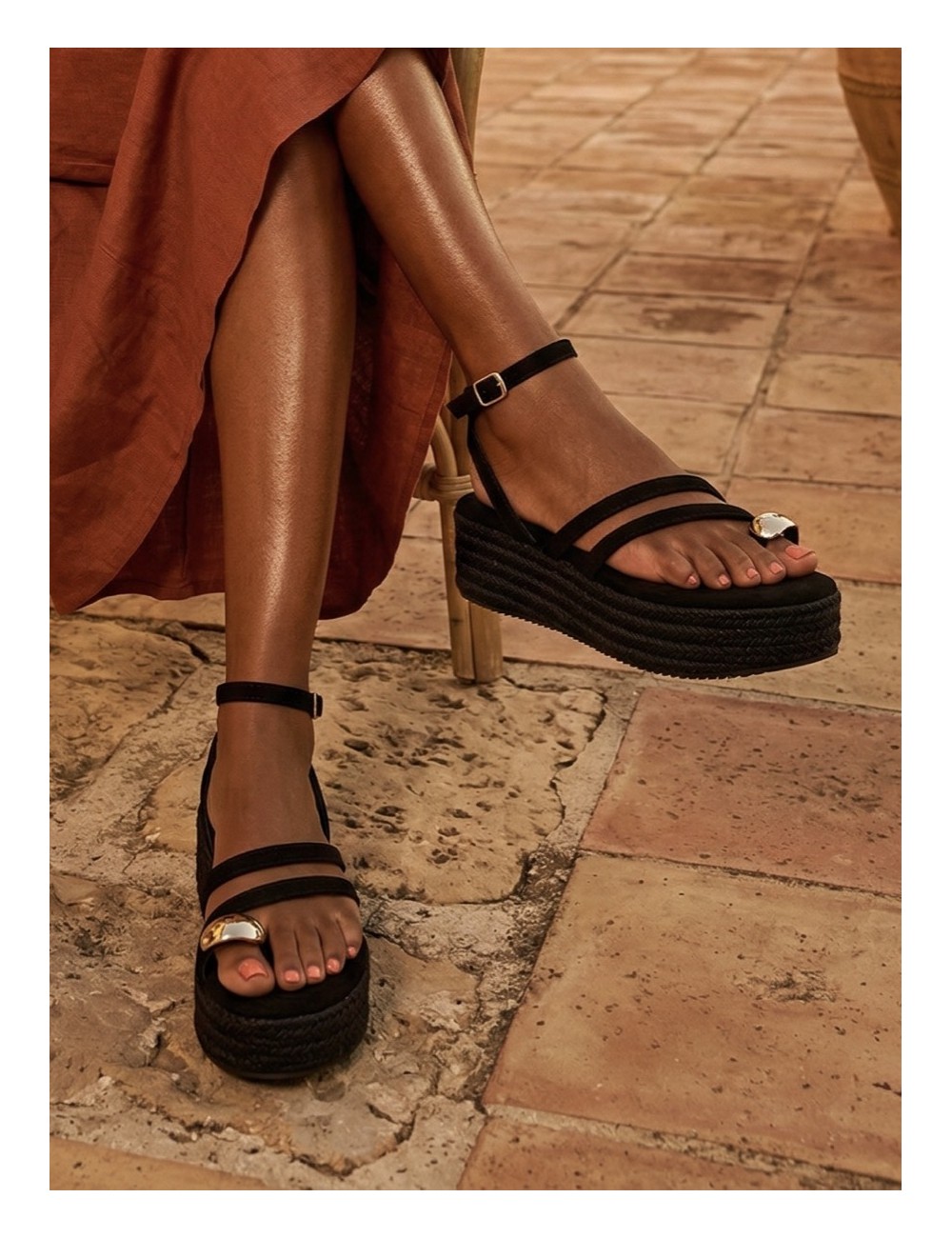 Sandalias con plataforma de esparto Enas Noir