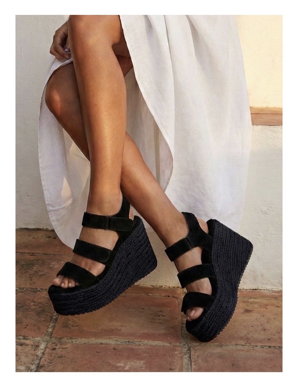 Sandalias con Cuña altas Aprilia Noir