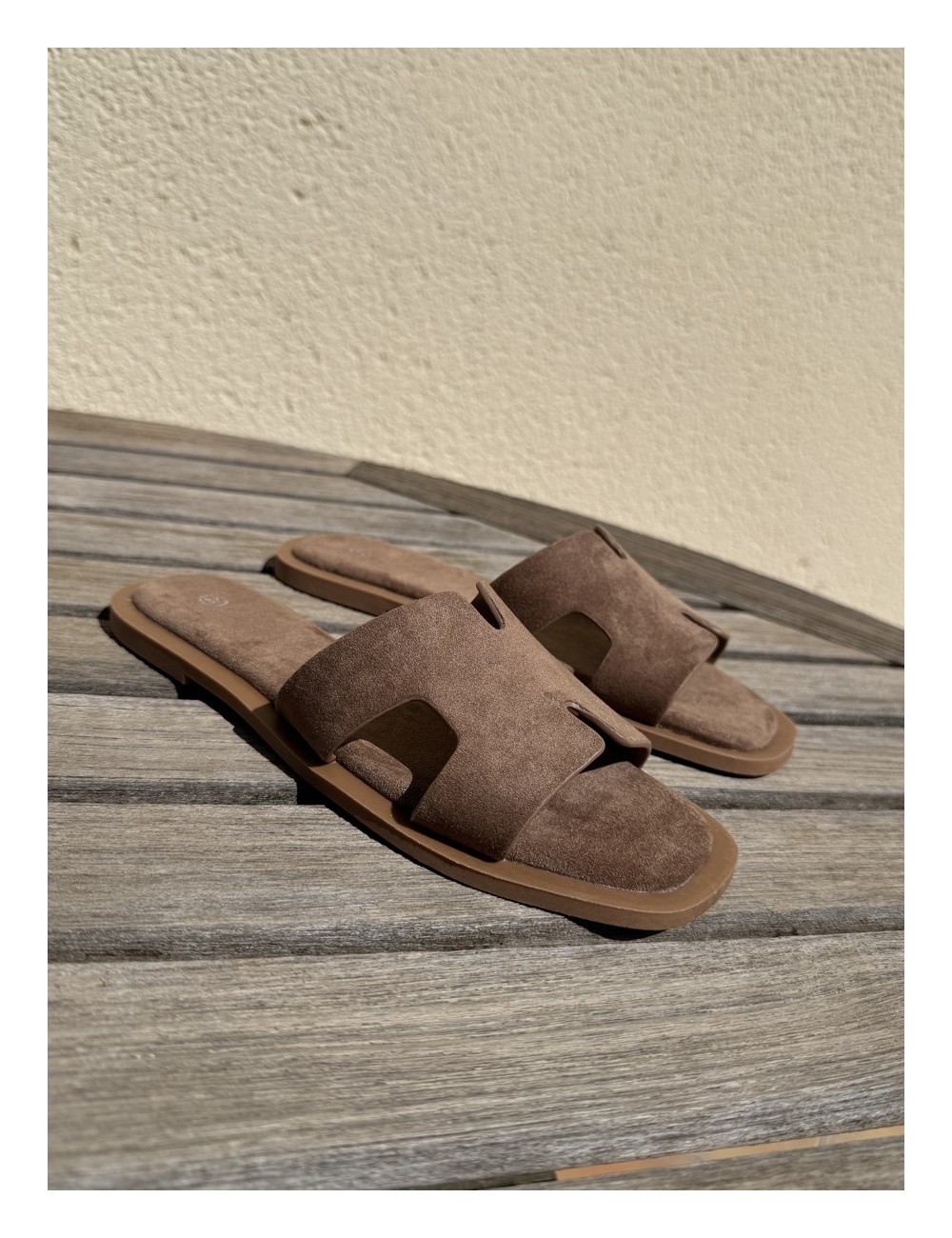 Sandalias planas Elini Khaki