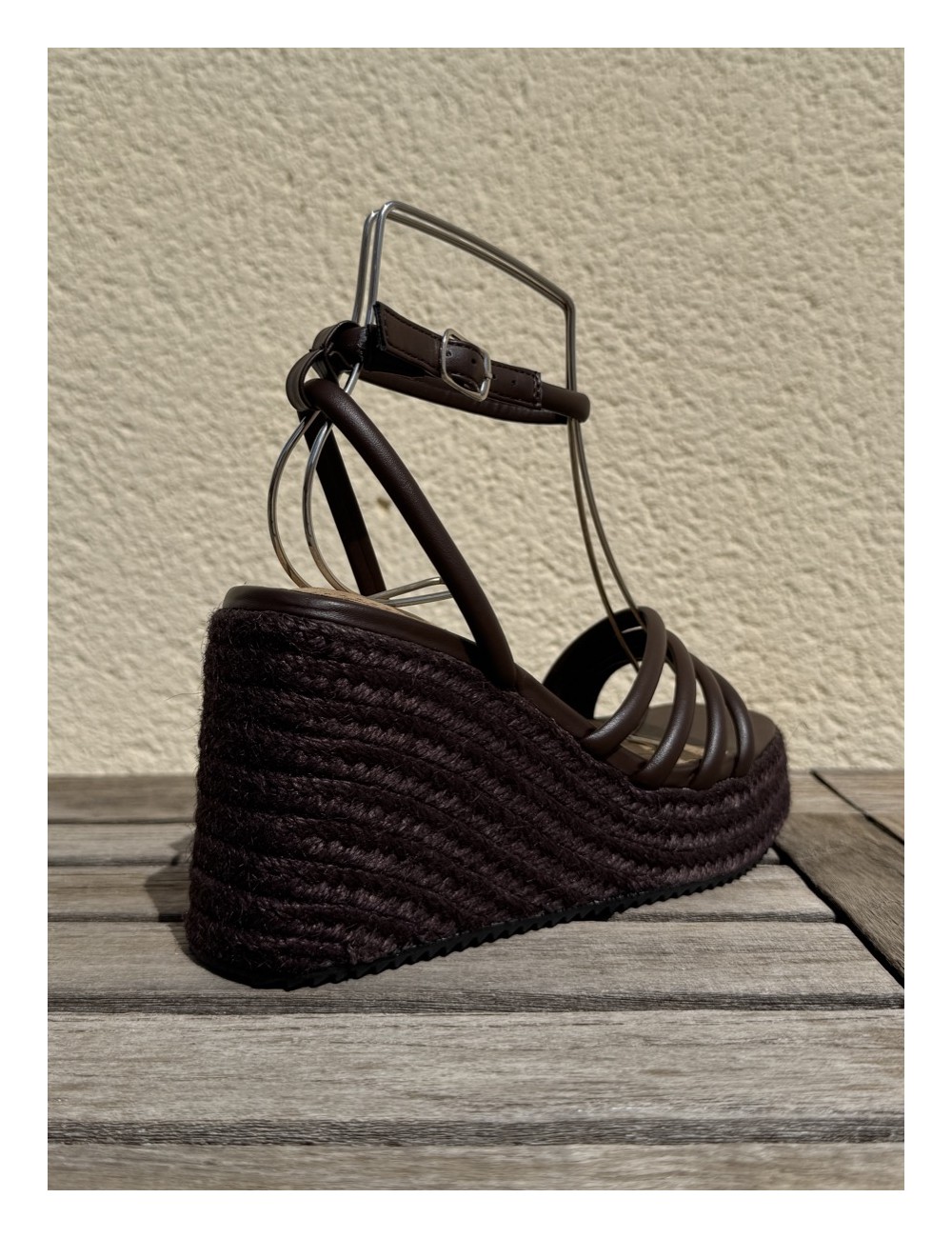 Sandalia de tiras con cuña de esparto Nuvola Brown