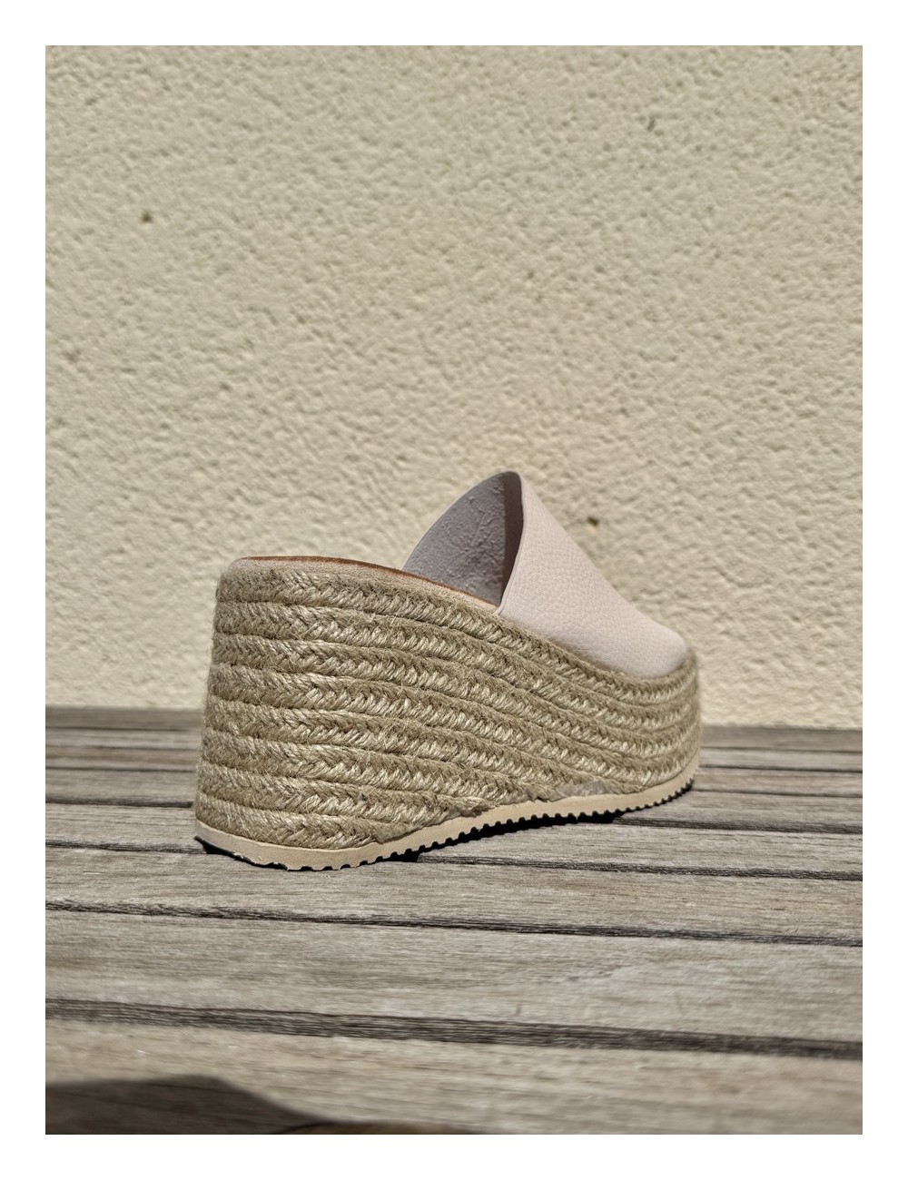 Cuñas con Plataforma y Esparto Malleva Beige