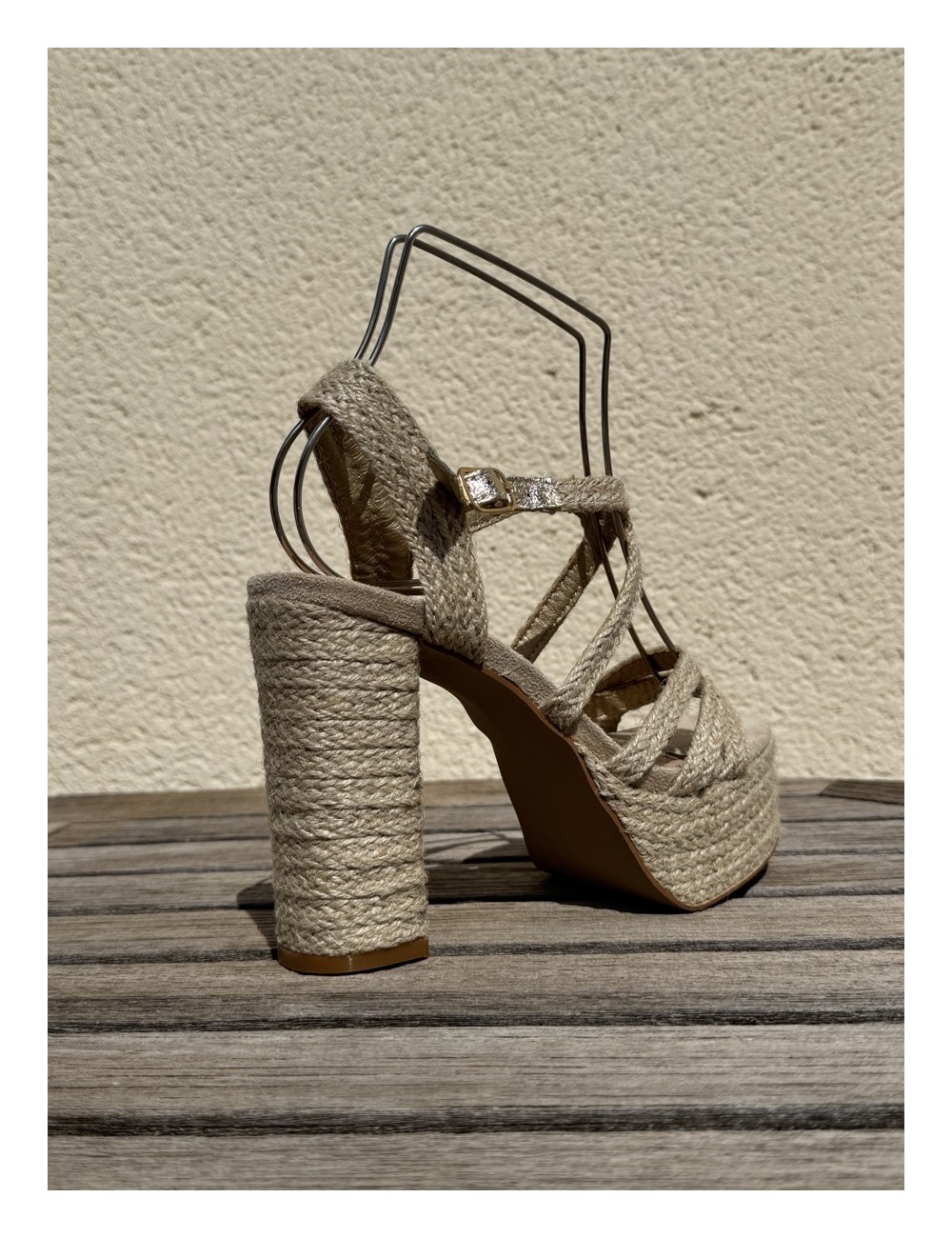Sandalia de tacón y Plataforma con tiras en trenzado Ginosa