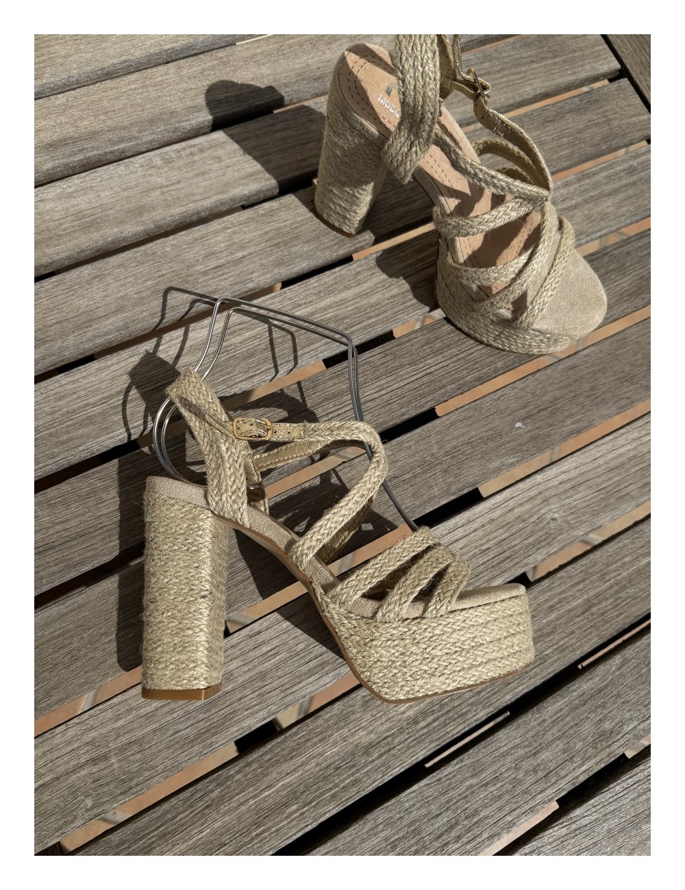 Sandalia de tacón y Plataforma con tiras en trenzado Ginosa