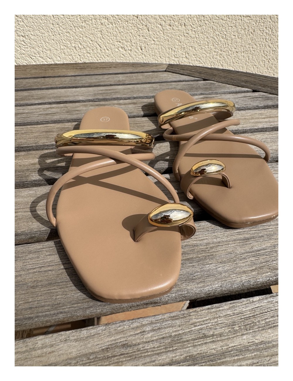 Sandalias con detalle dorado Vernazza Khaki