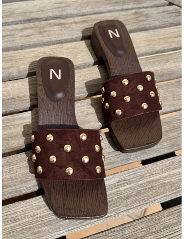 Sandalias con tachuelas Scalo Brown