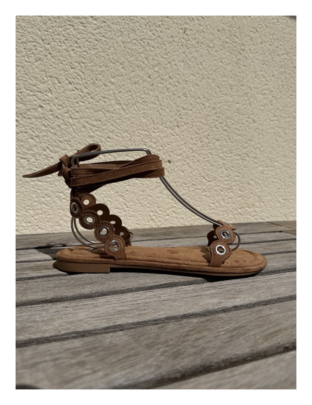 Sandalias con Adornos Tine Camel