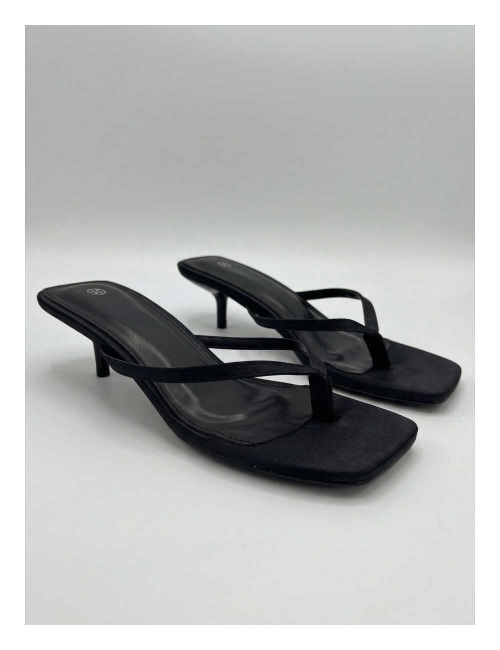 Sandalias de tacón fino Oliena Noir