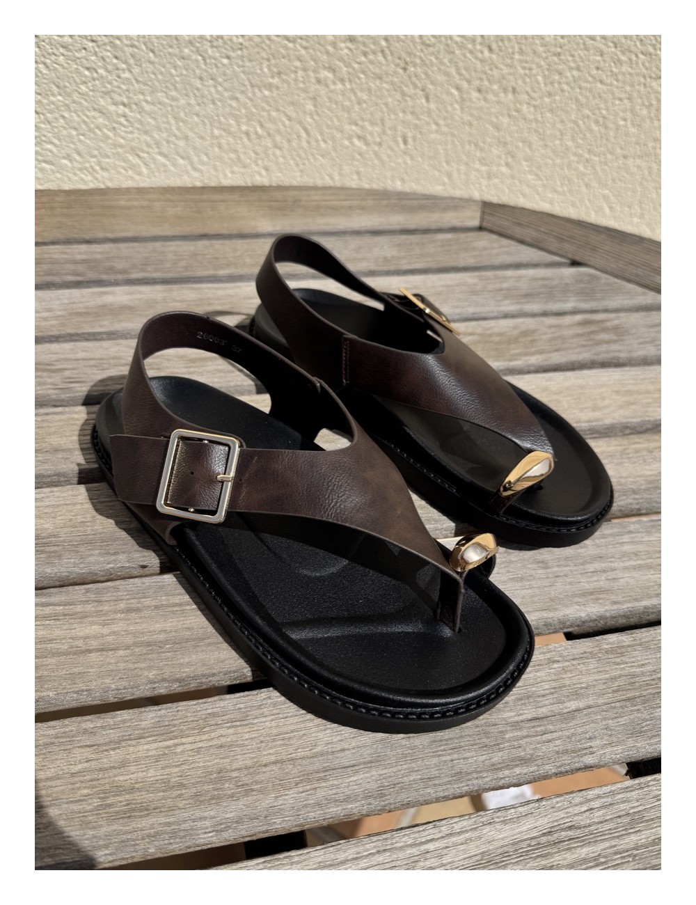 Sandalias con Hebilla Sabbia Brown