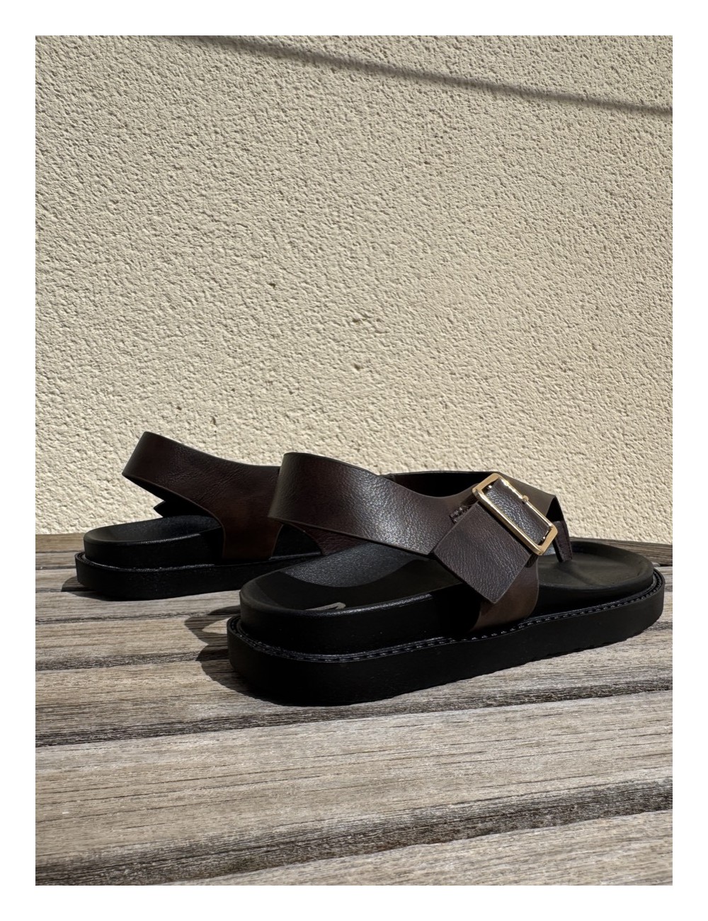 Sandalias con Hebilla Sabbia Brown