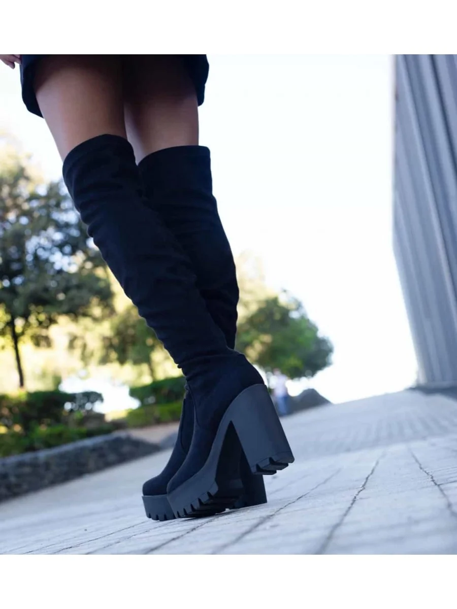 Nicastro Noir
