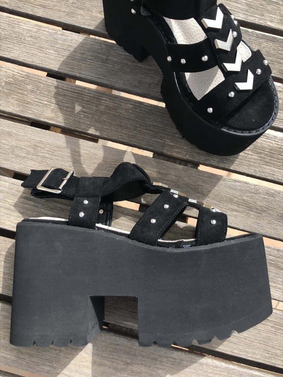 Sandalias con Plataforma Piara Noir