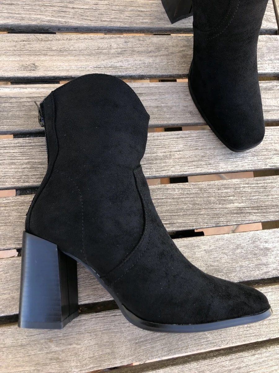 Botines con tacon cowboy Arzena Noir