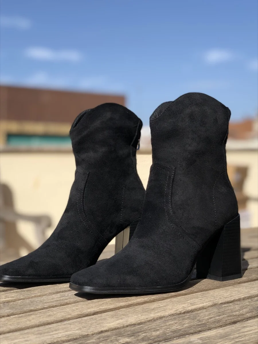 Botines con tacon cowboy Arzena Noir