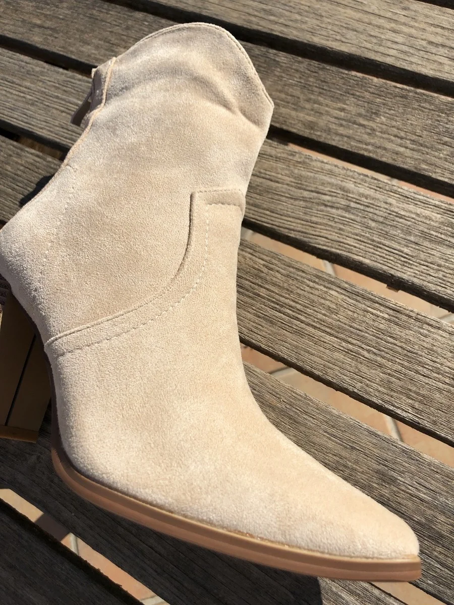 Botines con tacon cowboy Arzena Beige