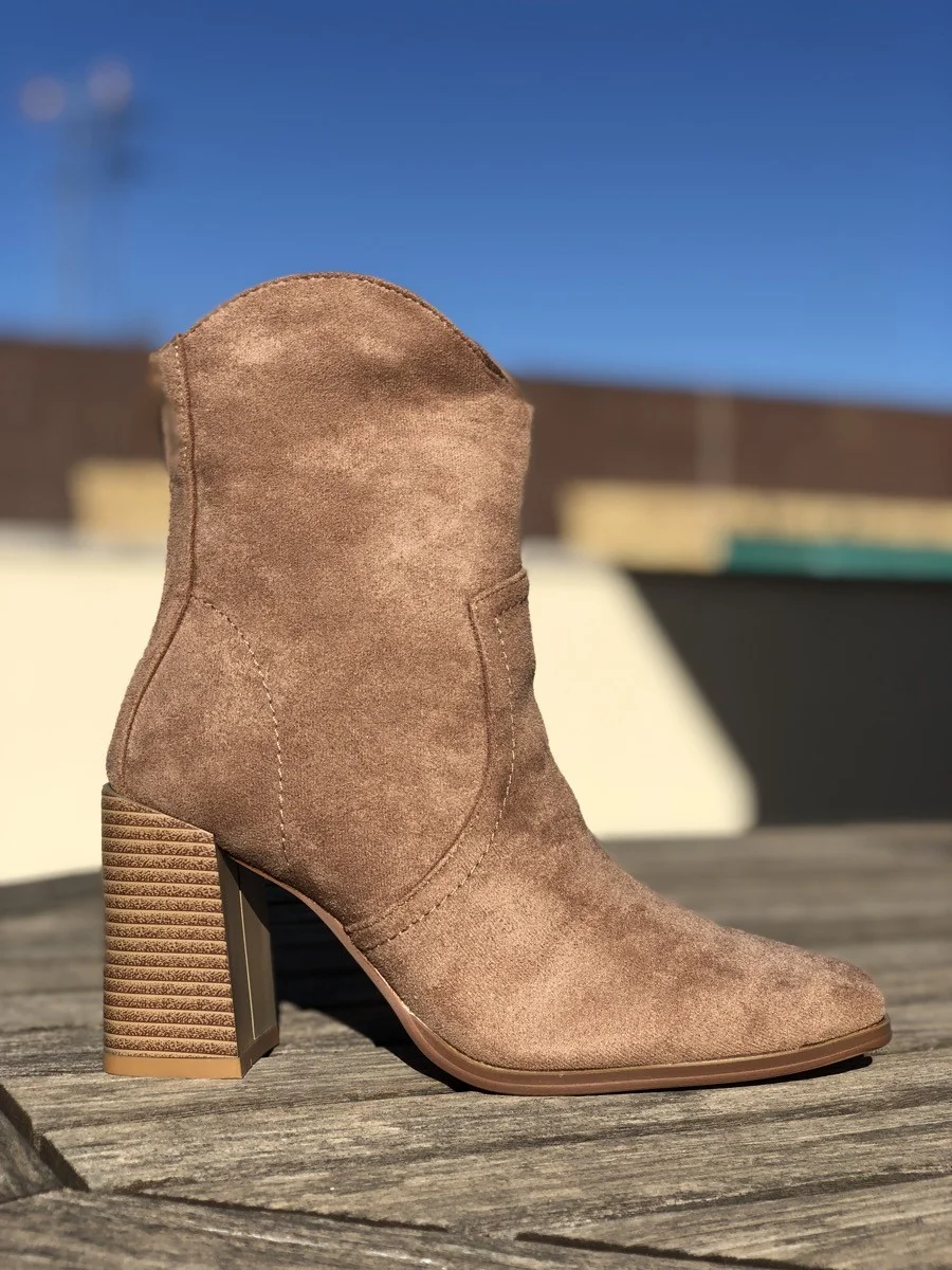 Botines con tacon cowboy Arzena Khaki