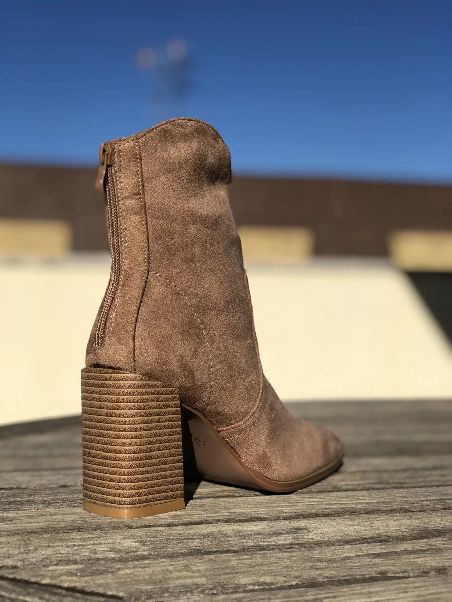Botines con tacon cowboy Arzena Khaki
